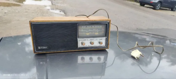 Rádio AM Antigo Frahm RC300
