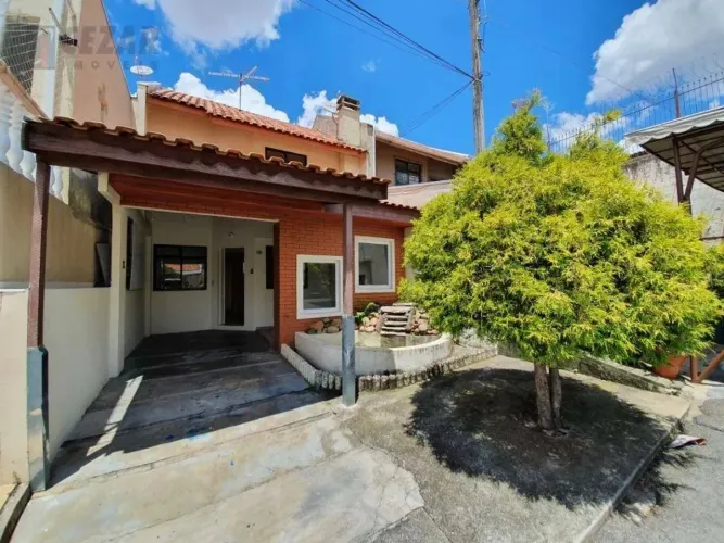 Sobrado com 3 dormitórios para alugar, 80 m² por R$ 1.800/mês - Bairro Alto - Curitiba/PR