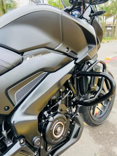 Bajaj Dominar 400 - Potência e conforto na medida certa!