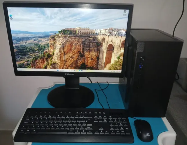 Computador Completo Intel i3 + Monitor 22" - Windows 11 Pro