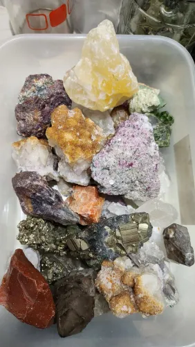 Lote 5kg Minerais Naturais Brutos - Quartzo, Pirita, Calcita, Drusas e Cristais