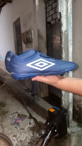 chuteiras de fut7 e futsal umbro, original, tam 44