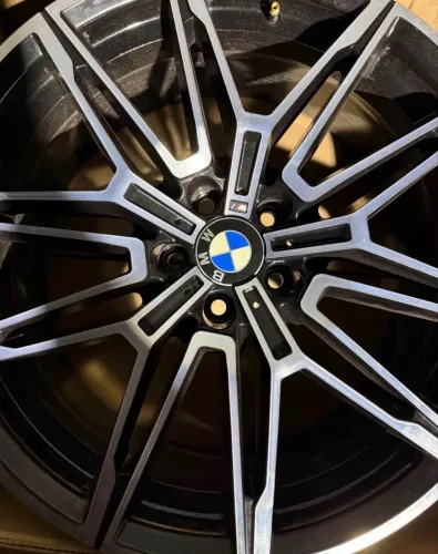 JOGO DE RODAS BMW M3 - ARO 20 ?