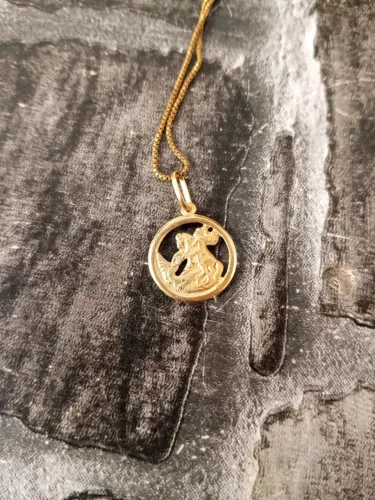 Peça de ouro 750, são Jorge 