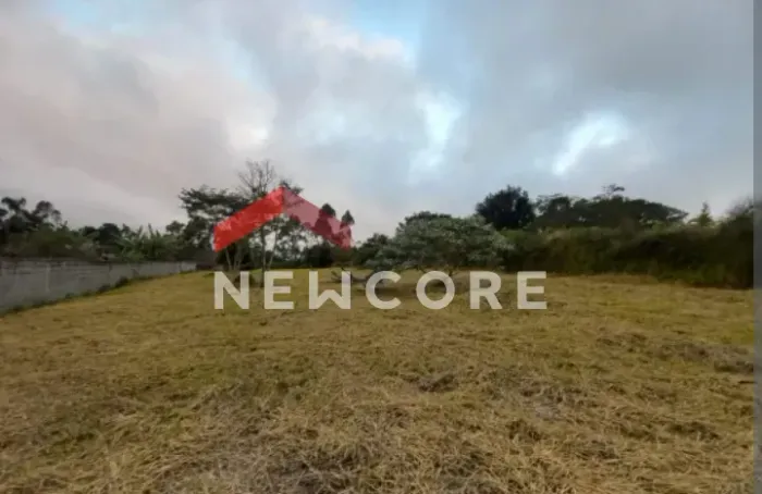 Lote em Rua Londres Terreno Parque Residencial Castelano Quadra 0012 Lote 10 - Castelano -