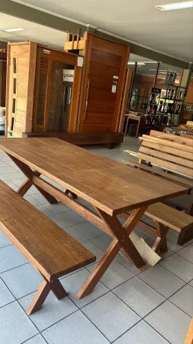 Mesa c/ 2 bancos em angelim pedra 