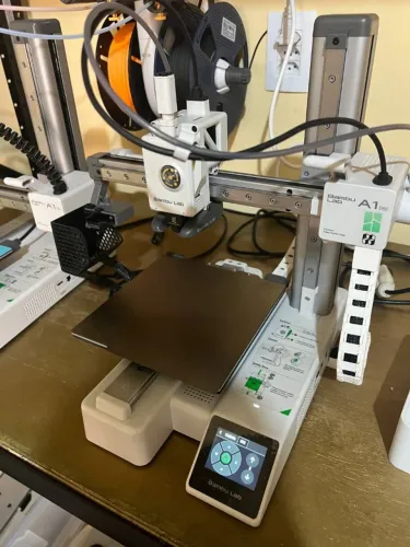 Impressora 3D Bambu lab A1 Mini + Brinds