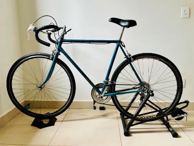 Bicicleta Speed Estilo Vintage + rolo de treino