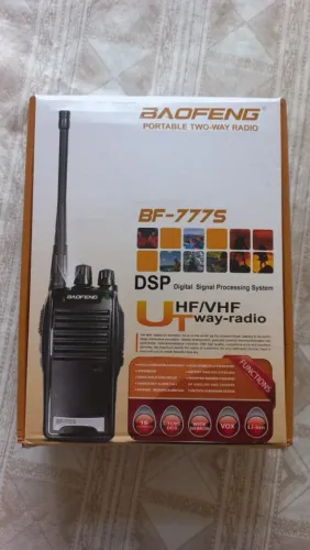 Kit 2 rádios comunicador Walk Baofeng