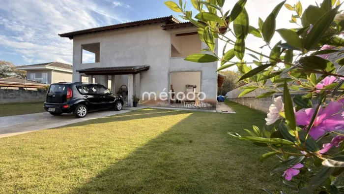 Chácara com 6 quartos à venda, 2800 m² por R$ 3.450.000 - Bairro Freguesia da Escada - Gua