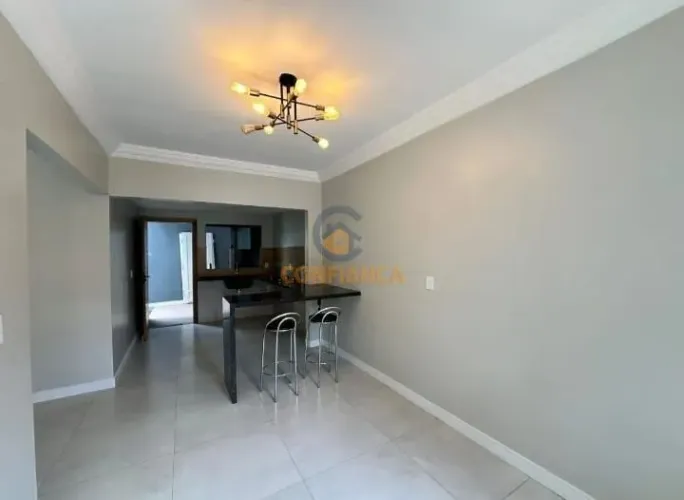 Condomínio Residencial Jardim Champagnat - Sobrado com 2 quartos sendo 1 suíte - Condomíni