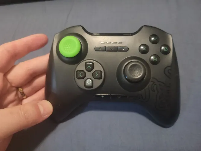 Controle Razer Serval bluetooth para Android e PC