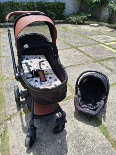 Carrinho de bebê 360° completo + bebê conforto + base (nova)