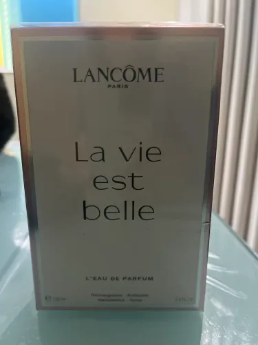 Lá vir est belle