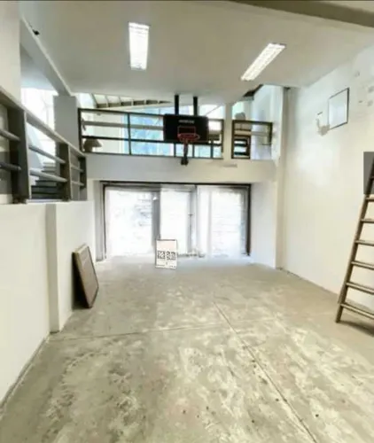 Casa de rua : / Residencial / Laranjeiras