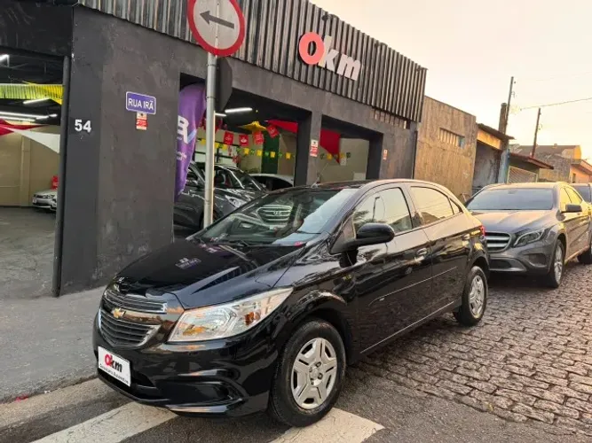 Chevrolet Onix Hatch LT 1.0 8V Flex Power Mec. 4P 2015