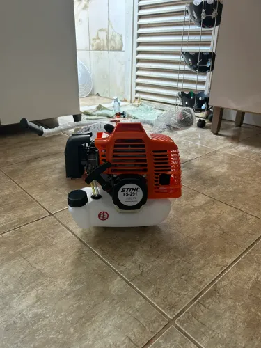 vendo roçadeira hstil fs 291 nova sem uso com todos os acessórios e nota fiscal garantia