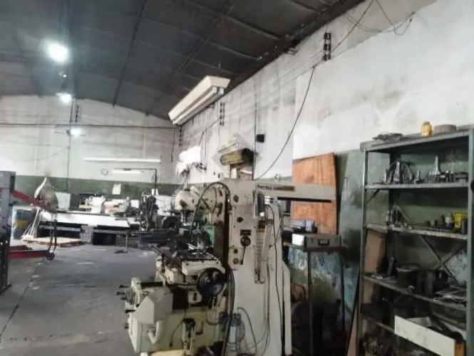 Imóvel comercial à venda com 02 galpões e mezanino no bairro Vila Mariana, em Ribeirão Pre