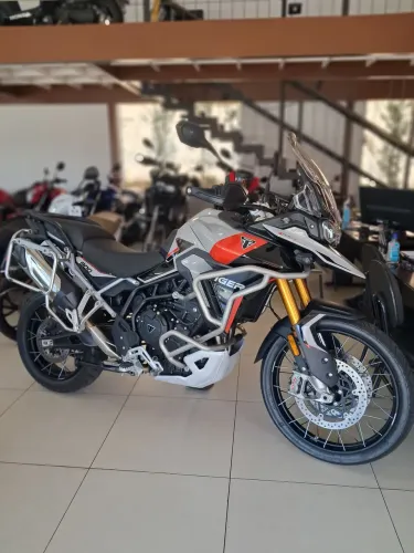TRIUMPH TIGER 900 RALLY PRO