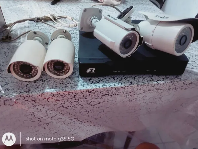 DVR 4 em 1 e 4 câmeras 