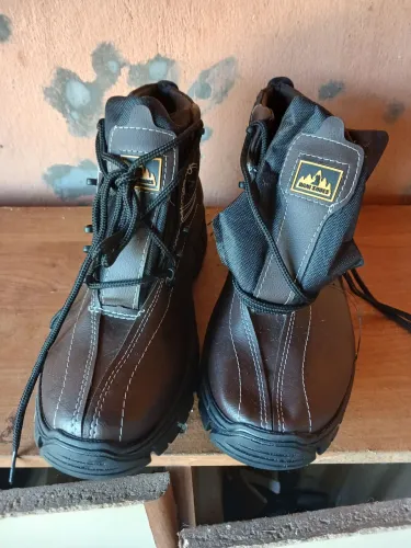  Dani Shoes 45 Nova - Comprei Apertada