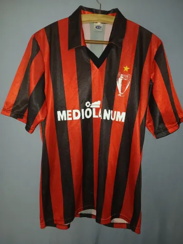 Camisa antiga do Milan Anos 90