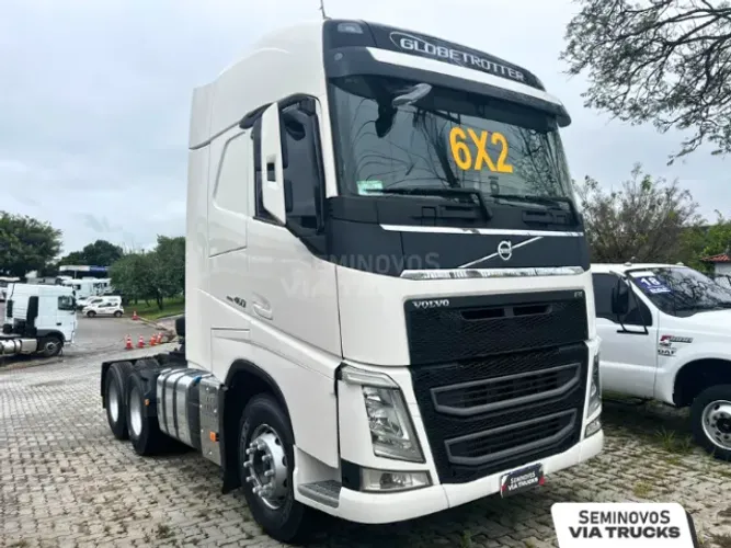 Caminhão Volvo Fh 460 6x2 2020/2021 Revisado E Com Garantia!