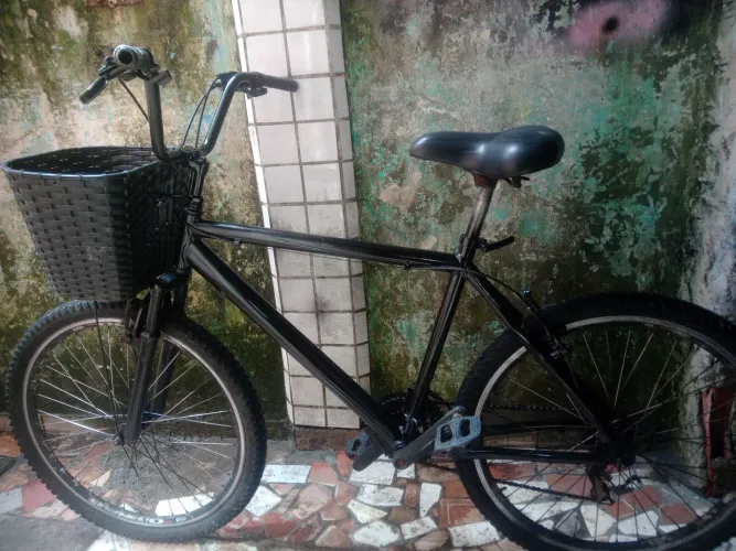 Bicicleta nova de alumínio raiação inox cubo de rolamento freios novos com cestinha
