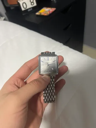 Relógio burberry, pulseira de prata 