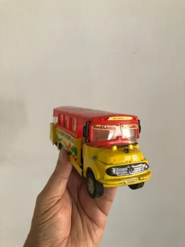 Miniatura ônibus escolar - Ferro