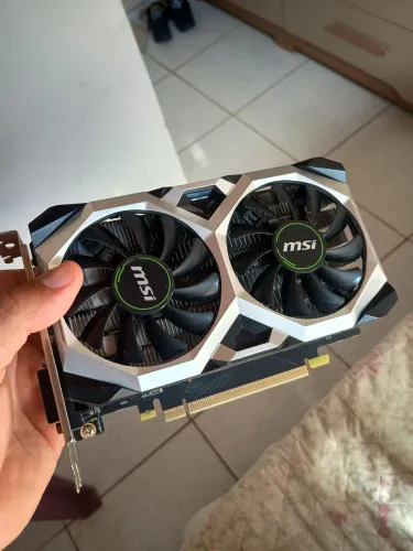 Gtx 1650 de 4 gigas conservada 