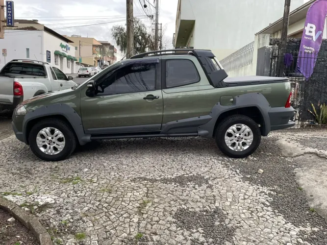 Fiat Strada Adventure1.8/ 1.8 Locker Flex CD 2010