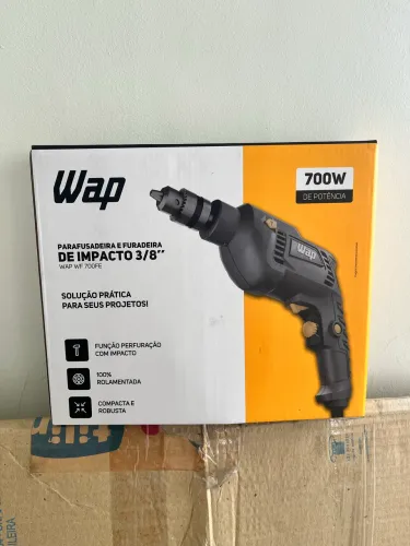 Parafusadeira/Furadeira de Impacto WAP 700W Nova