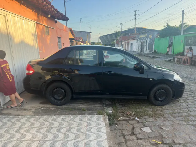 Nissan Tiida Sedan 1.8 16V Flex Fuel 4P 2011