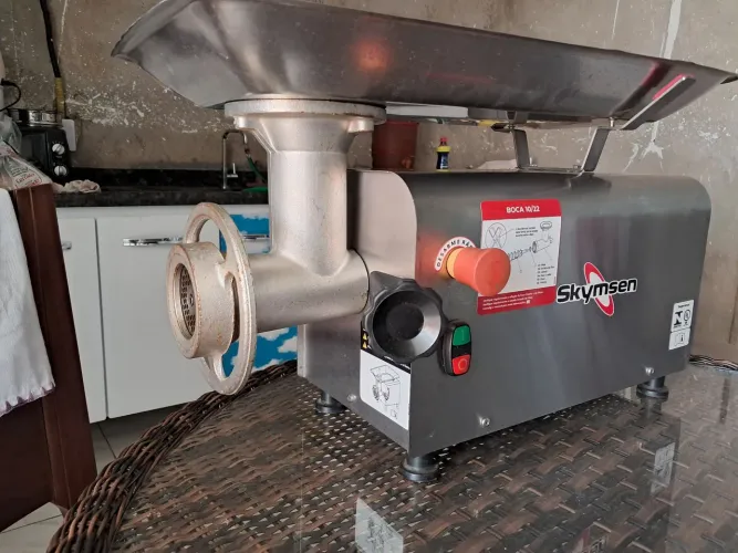 Picador de Carne PS-10 em Inox Boca 10 05CV 220V SKYMSEN-526584