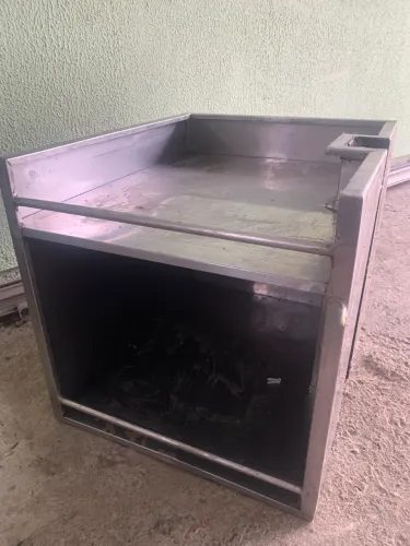 Monta carga para restaurante ou lanchonete