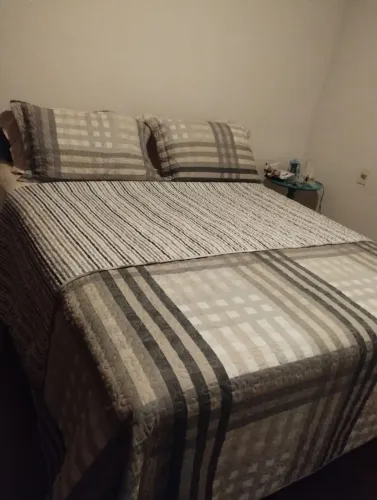 Cama Queen com box baú
