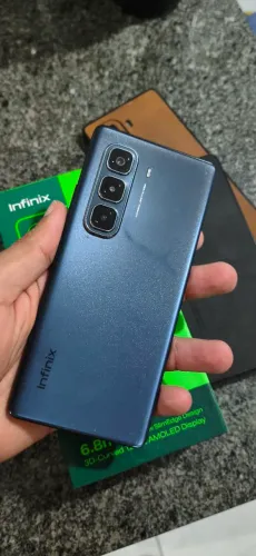 Infinix Hot 50 Pro+ 256GB Tela Curvada AMOLED | Caixa + Carregador + 2 Capinhas