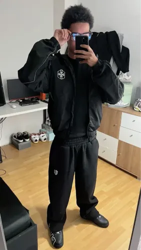 Calça suvene preta baggy