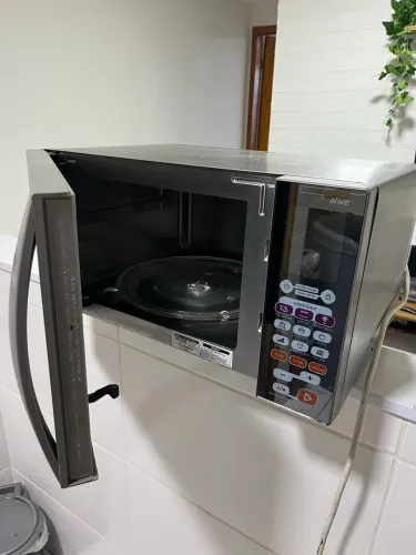 Microondas Brastemp com grill