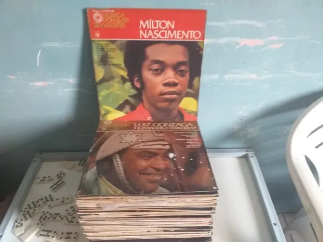 80 discos da serie:música popular brasileira.