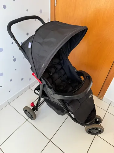 Carrinho de Bebê Cosco Toffy - Excelente Estado