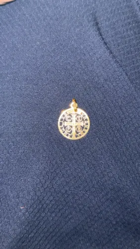 Pingente novo em ouro 