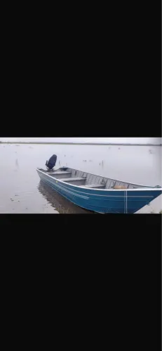 Barco de alumínio da petit