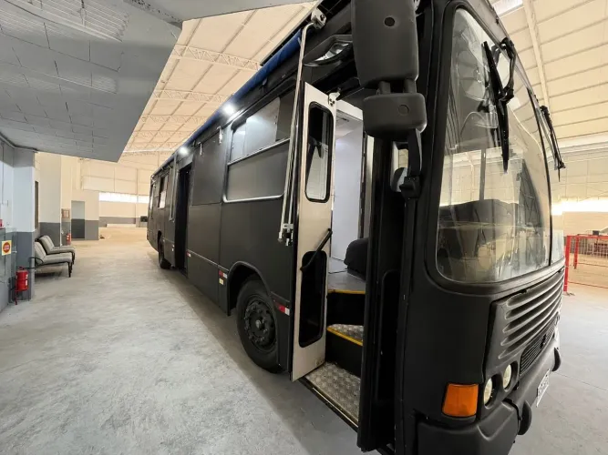 MOTO HOME FOOD TRUCK