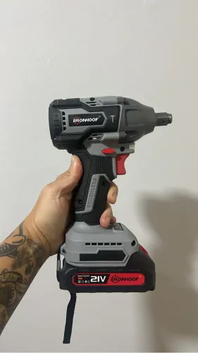 Chave de Impacto Sem Escova 21V Brushless 520N.m + 2 Baterias + Kit Completo