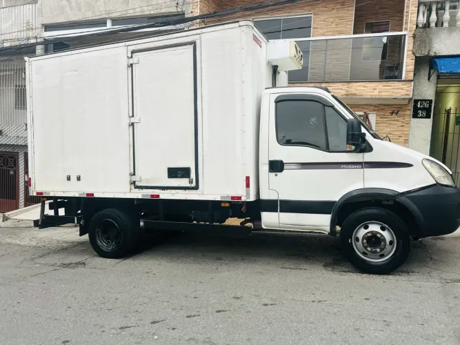 Iveco Daily 55c16 3.0 16V Turbo Diesel Mec. 2011