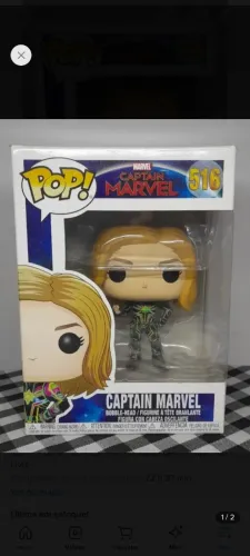 Funko Pop! Captain Marvel Roupa Neon 516 (Usado)