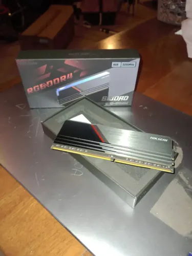 Memória RAM DDR4 8GB 3200MHz Hiksemi Future RGB U-DIMM