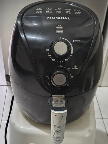Air Fryer Mondial - Não liga